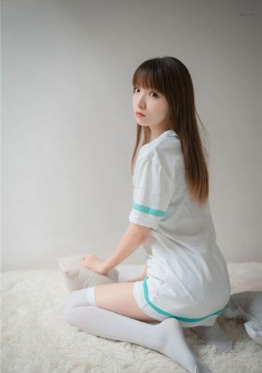 美女图片大黄动图_4K日本电影免费