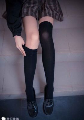 亚洲欧美激情一区二区_高清无删减在线观看