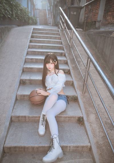 微胖美女女神一级毛片_BD英语免费全集观看