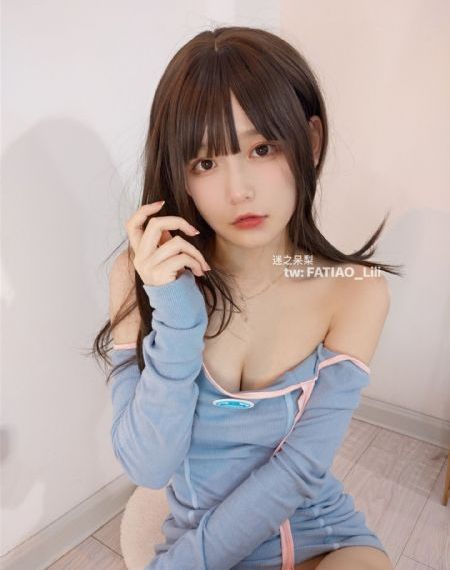 亚洲欧美综合精品二区_720免费观看