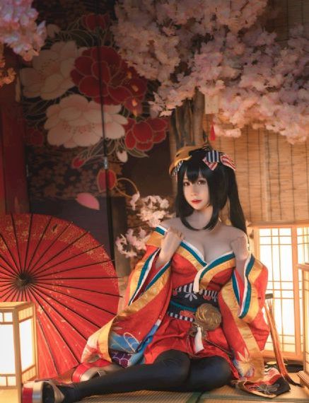 香蕉av一区二区_琪琪电影国产在线观看