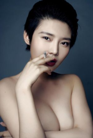 欧美偷拍精品_BD韩语免费电视剧