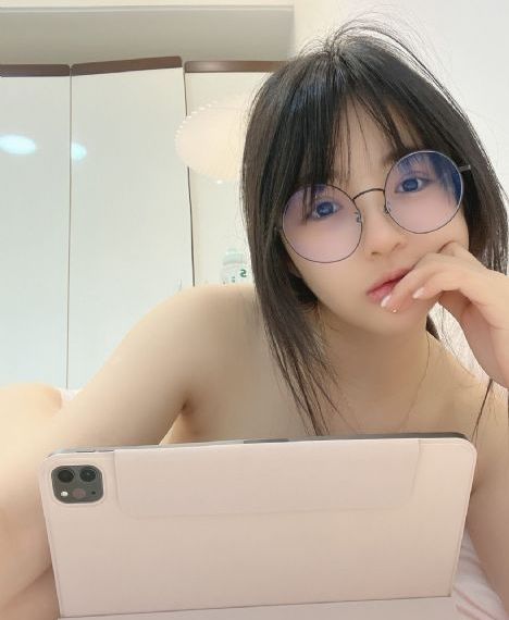 两个世界免费观看高清中文版视频_BD最新电影在线观看